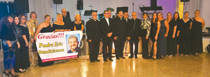 Organizadores de la actividad y directiva de Cáritas. Fotos Ing. Benjamín Colucci y Cáritas.