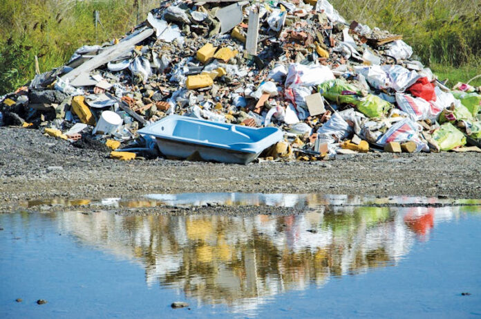 BASURA ACUMULADA QUE AFECTA LA SALUD DE LOS RESIDENTES. Fotos de Pexels
