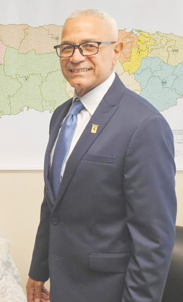 El Hon. Pedro J. García Figueroa, alcalde de Hormigueros