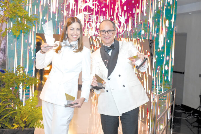 Leonardo gana premio en RD