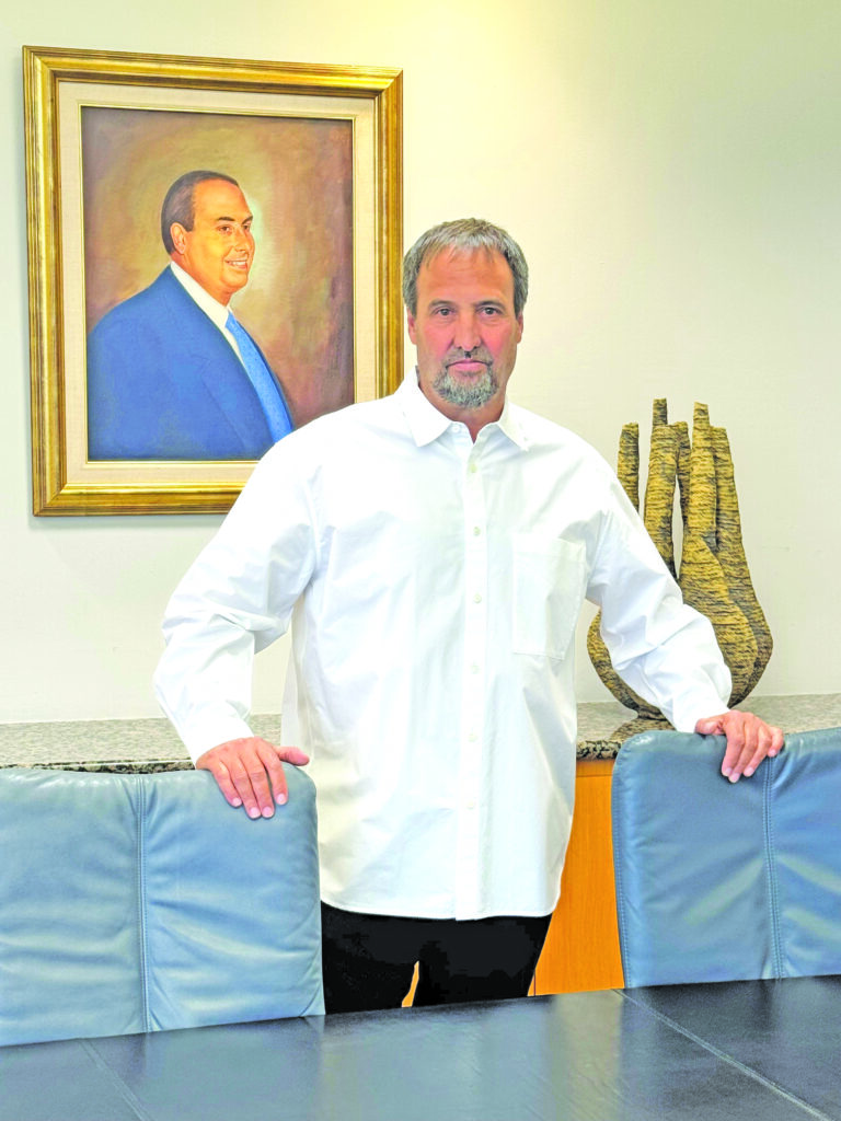 Historiador  EDUARDO VILLAMIL
