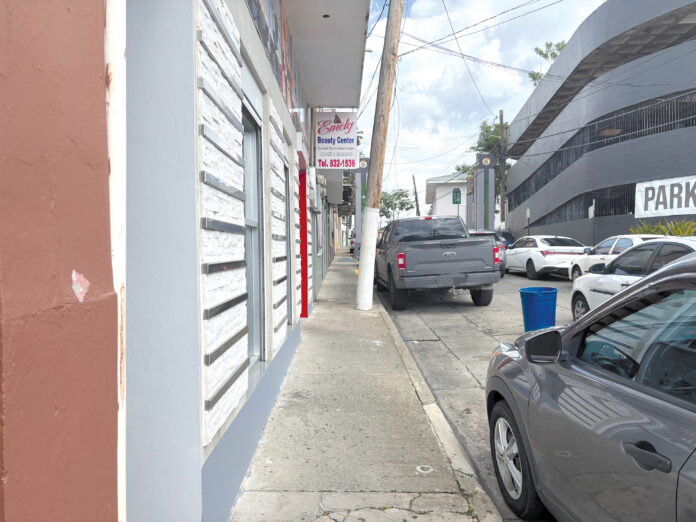 A las ocho de la mañana ya están todos los espacios ocupados, dijo una de las comerciantes