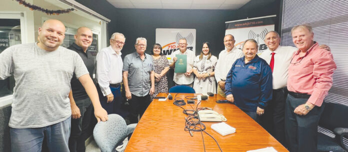 miembros de la organización Conozca Nuestra Gente