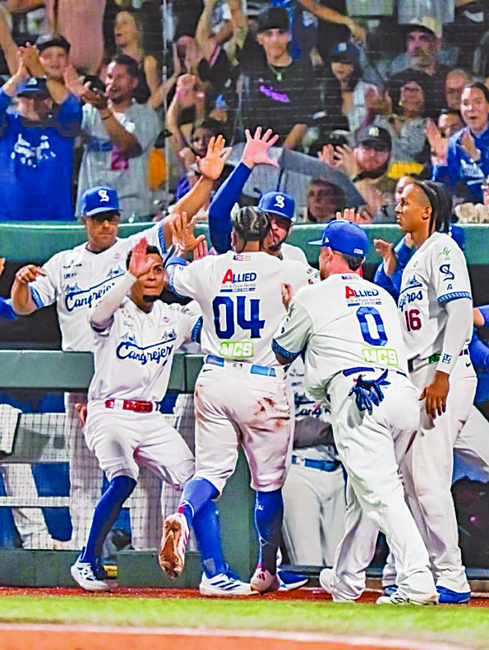 Cangrejeros de Santurce celebrando