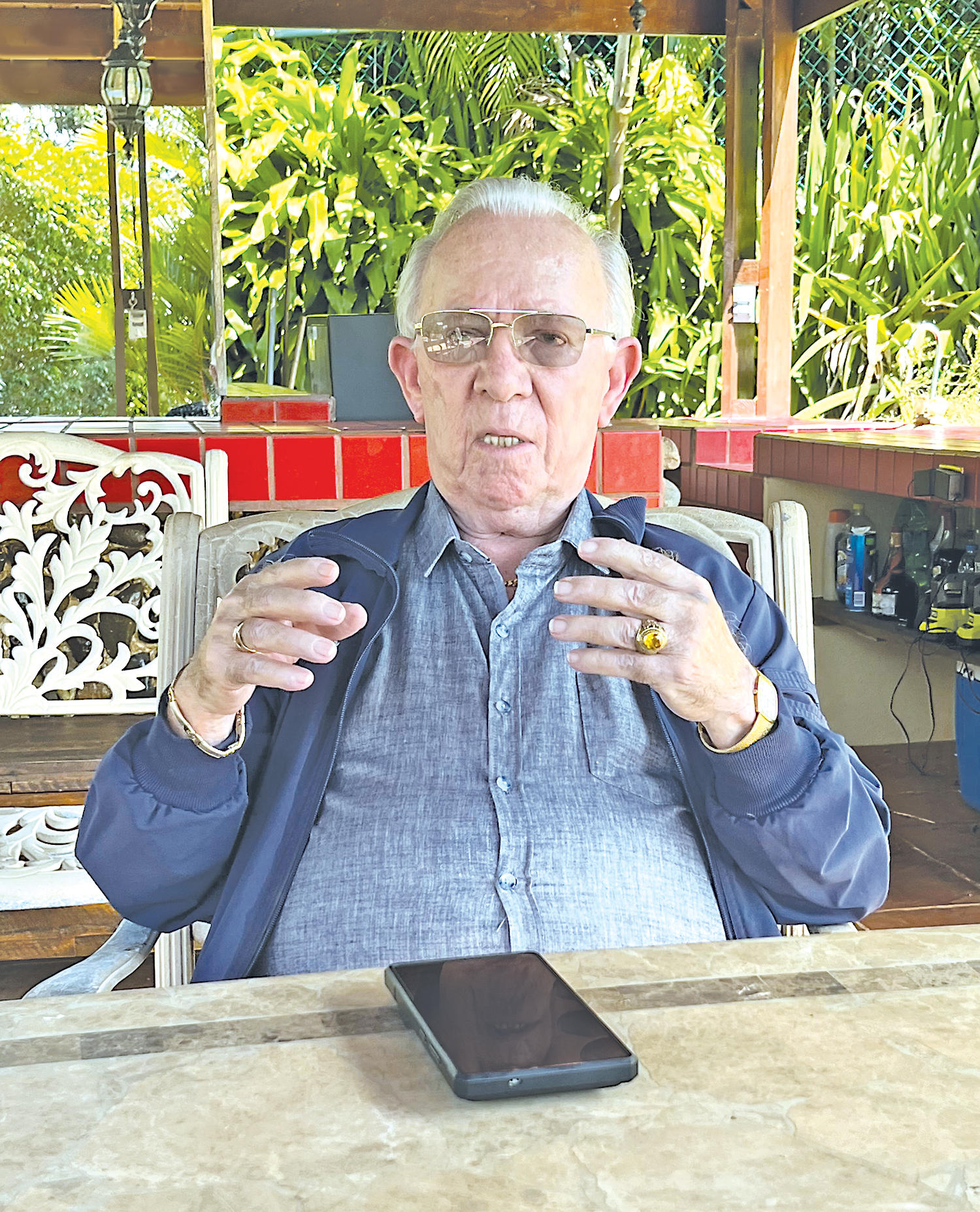 Dr. Freddie Román Avilés