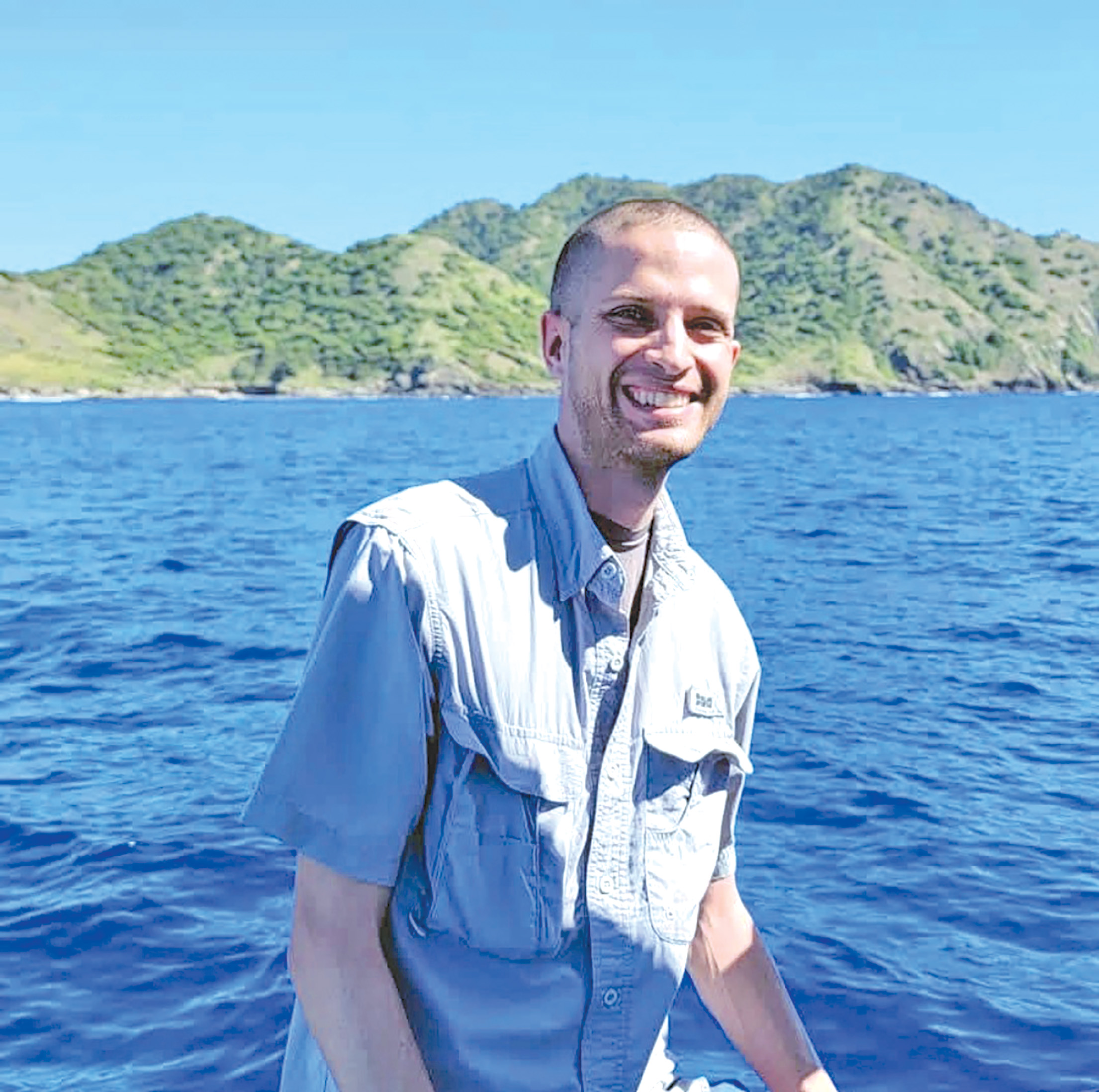 Geólogo y extensionista marino, Luis A. Espada Rivera.