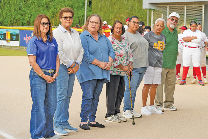 Entre las reconocidas Ivelisse Echevarría, Marta González Torres, María Judith Ruiz, Betty Segarra y Kiko Cintrón (Luis Ortiz LAI)