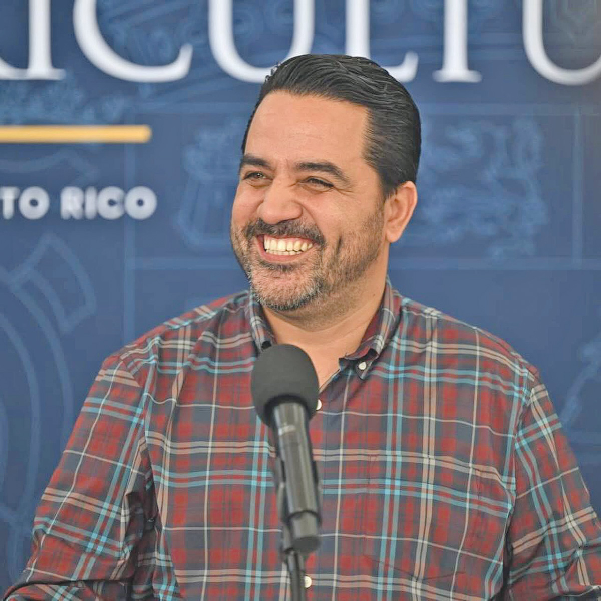 Secretario de Agricultura, agrónomo Irving Rodríguez Torres. 
