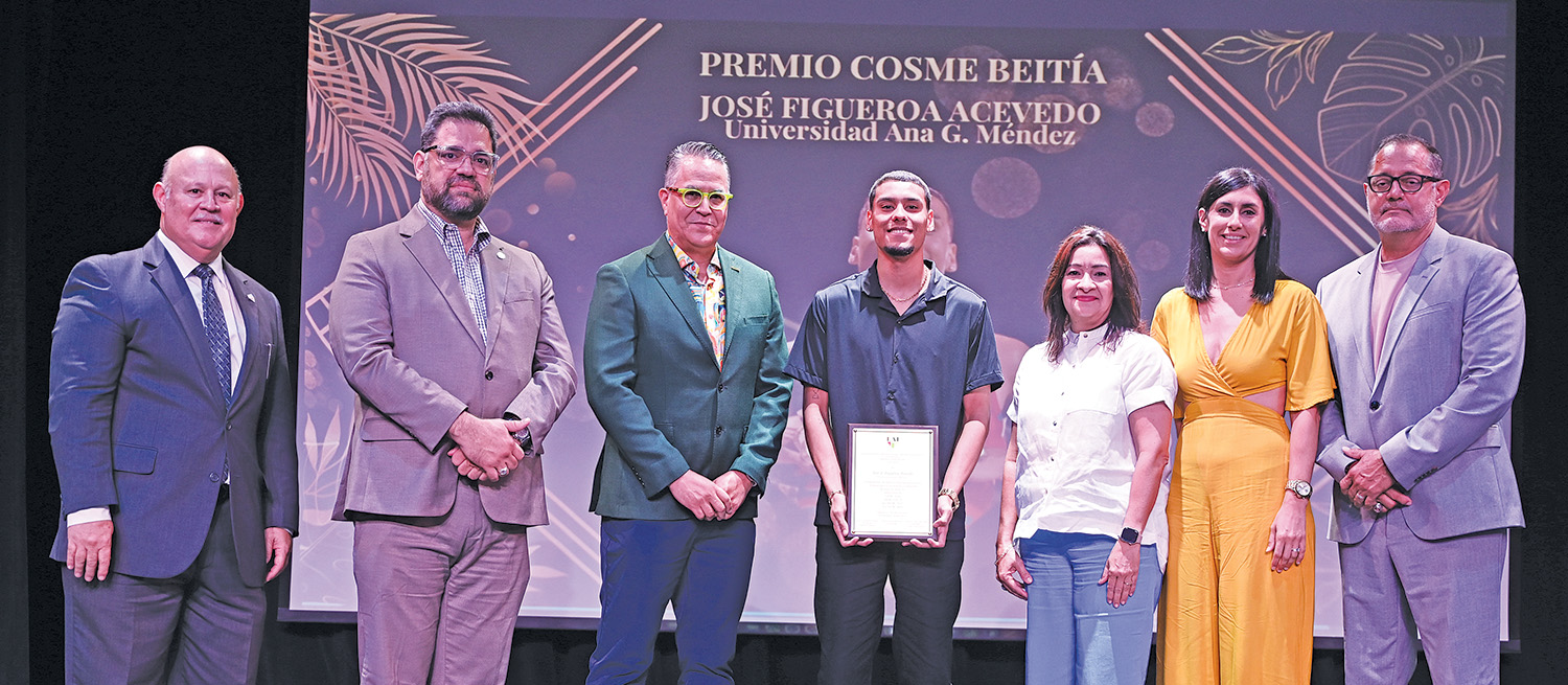 José Figueroa gana el premio Cosme Beitía. (Luis F. Minguela LAI)