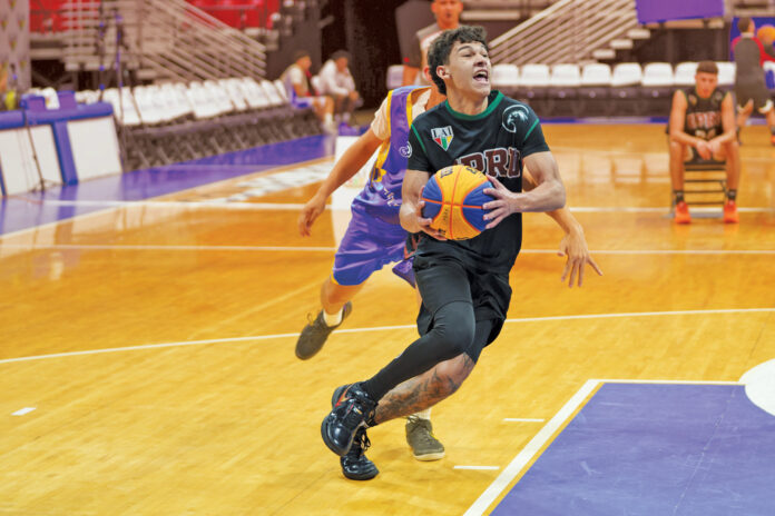 Wesley Vélez es estudiante-atleta en la LAI. (Luis Ortiz LAI)_